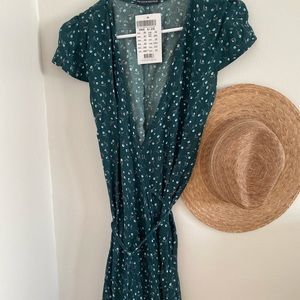 Brandy Melville Robbie Dress